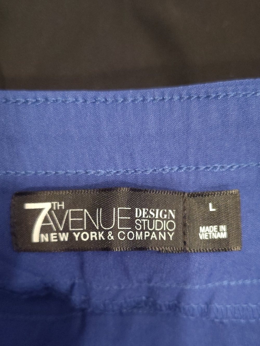 Lot of 6 pairs of New York & Company Pull On Shorts Size Large - Picture 3 of 16